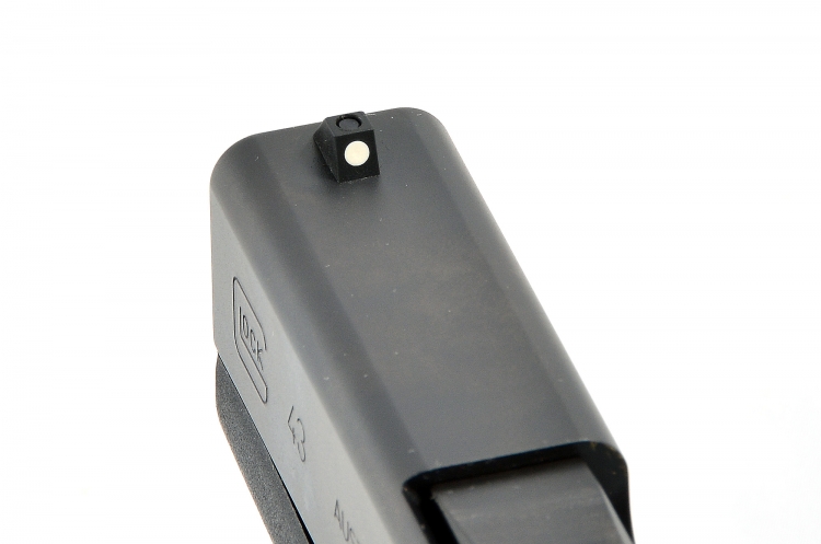 La piccola Glock G43 Slimline Il mirino della Glock G43 è dotato di dot verniciato bianco