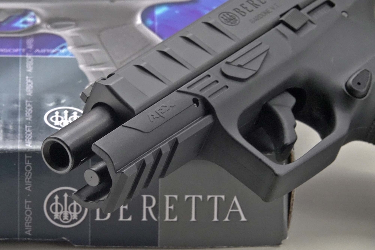 La tedesca UMAREX è titolare della licenza esclusiva per la produzione e la commercializzazione di repliche ufficiali delle armi a marchio Beretta
