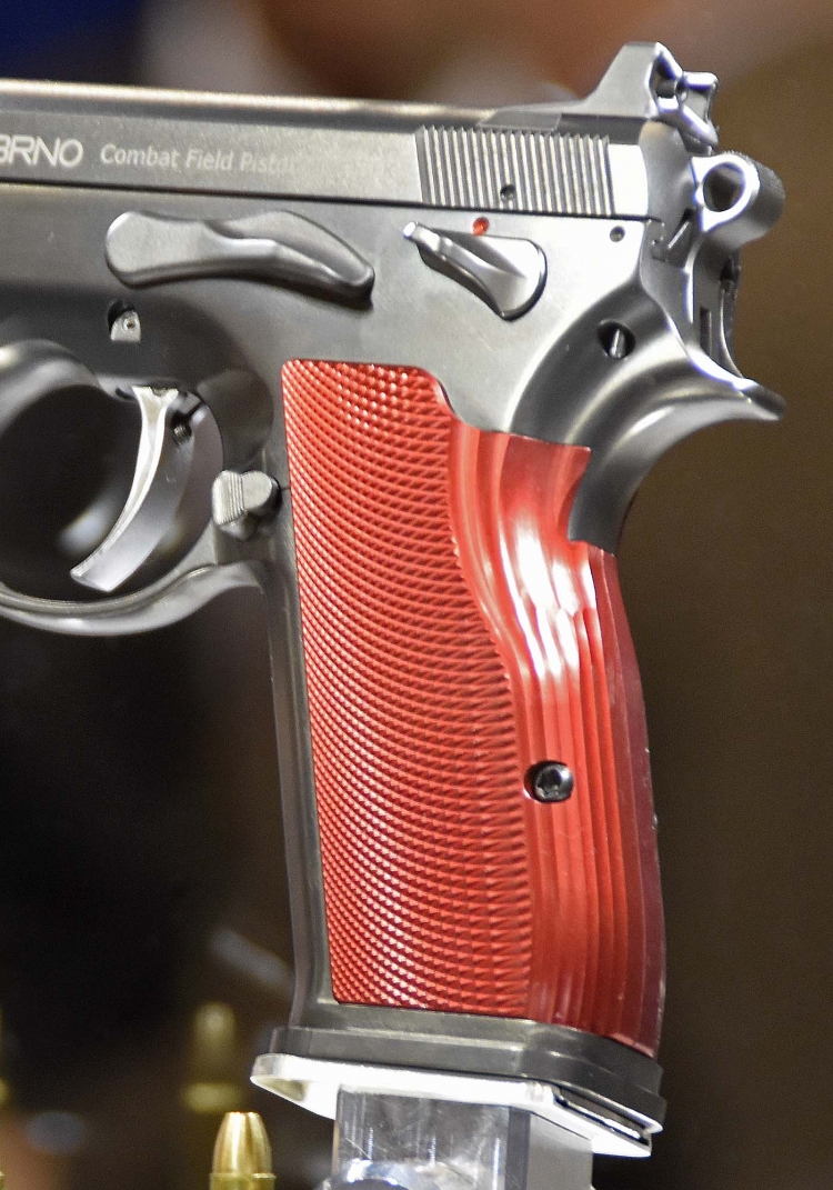 In this picture, the round back grip version
