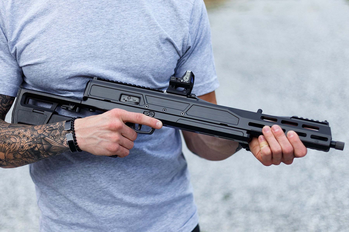 L&#039;americana Trailblazer Firearms presenta la carabina semi-automatica Pack9 – un&#039;innovativa arma da tiro e difesa i cui semicastelli girano uno sull&#039;altro di 180 gradi per ridurre le dimensioni totali e facilitare stoccaggio e trasporto