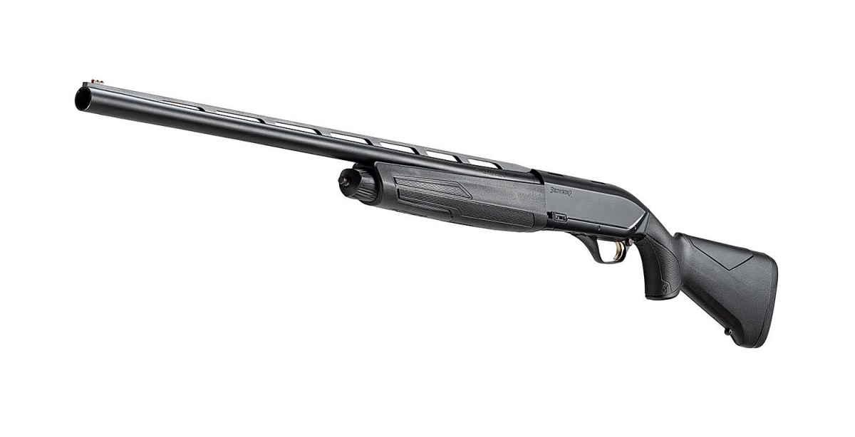 Browning presenta il fucile semi-automatico Maxus 2 Composite Black calibro 12, con cameratura Supermagnum per la caccia grossa o agli acquatici