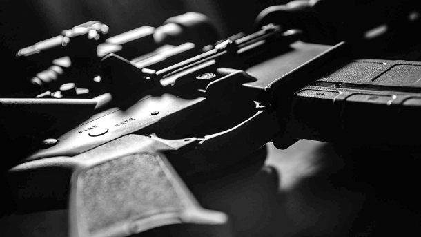 Bando radicale delle armi per il Canada? Bando radicale delle armi per il Canada?