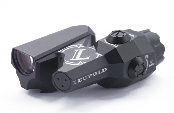 Back view of the Leupold D-EVO