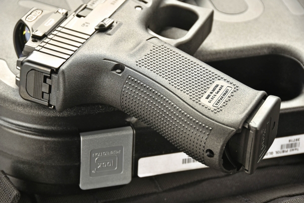 Glock 34 Gen5 MOS competition pistol