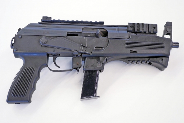 Pistola Chiappa PAK-9