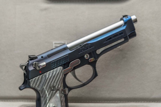 Beretta 92/98FS Fusion Blue: eleganza azzurra, in serie limitata