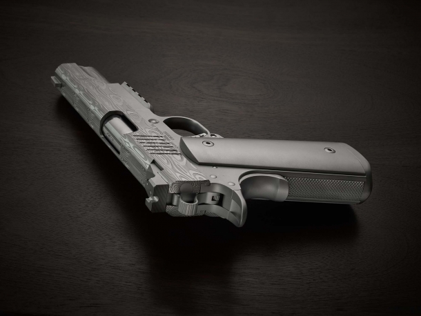 Cabot Guns Serenity: a new 1911 pistol masterpiece!