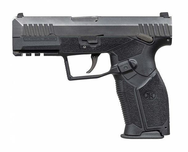 Pistola semi-automatica FN HiPer calibro 9x19mm Parabellum – lato sinistro