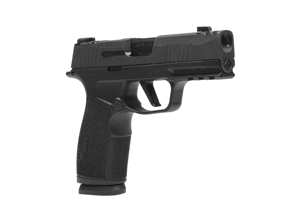 SIG Sauer P365-XMACRO, the crossover pistol