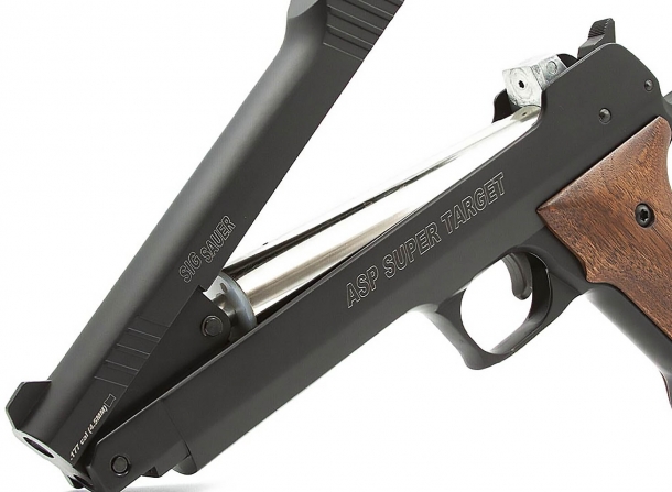 SIG Sauer Super Target: una pistola ad aria compressa per il tiro a 10 metri