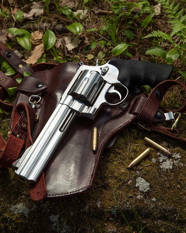 Smith & Wesson Model 350: a new, legendary hunting revolver!
