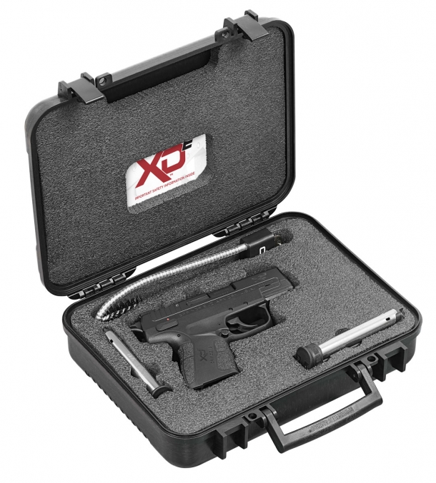 The Springfield Armory XD-E is delivered in a foam-padded black case along with two spare magazines, a gun lock, and the user manual