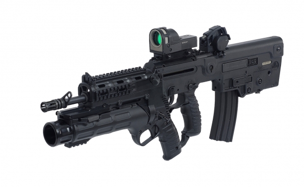 The first variant of the X95 assault rifle, hereby fitted with an IWI GL40 grenade launcher