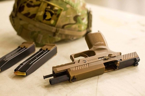 U.S. Army Fields SIG SAUER M17/M18 Pistols