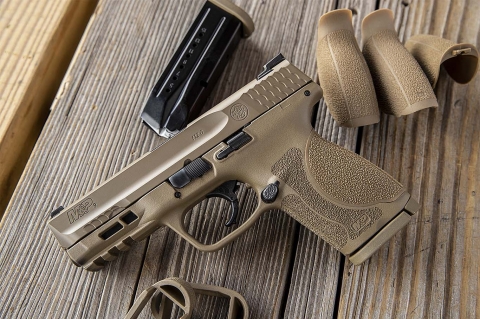 New Smith & Wesson M&P M2.0 Compact pistol "Flat Dark Earth"